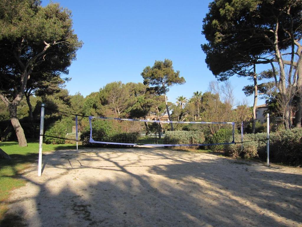 La Badine 5P Plage Piscine Clim Jacuzzi Parc Luxuriant イエール エクステリア 写真